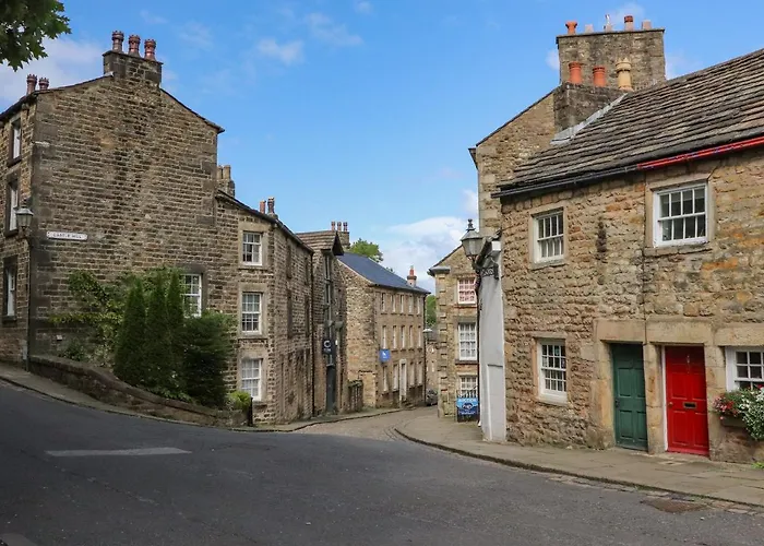 5 Castle Hill