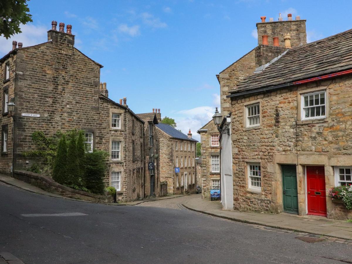 5 Castle Hill * Lancaster